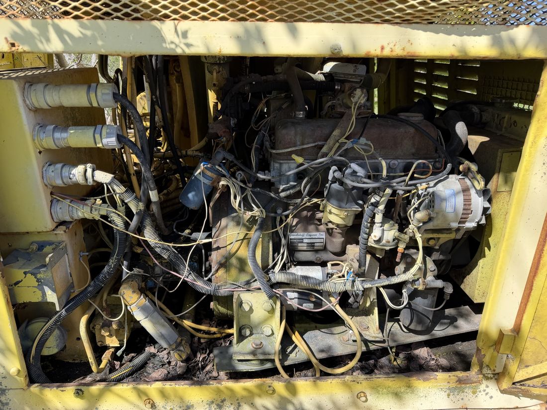 Engine bay overview